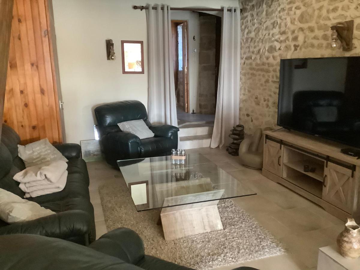 Gîte vallée magique Panissaud Le Grand-Madieu Esterno foto